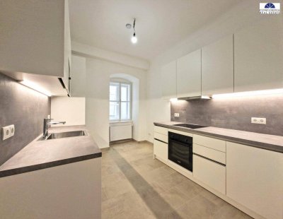 ERSTBEZUG -3 ZIMMER-NACH GENERALSANIERUNG IN BESTLAGE -LUGECK