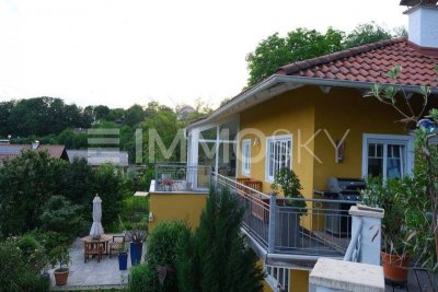 Elegante Villa mit großer Dachterrasse und energieeffizienter Technik
