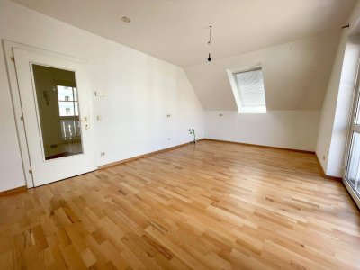 SINGLE-WOHNUNG - ODER GESCHÄFTSRÄUMLICHKEIT - MIT BALKON IN ZENTRALER LAGE VON SPITTAL AN DER DRAU