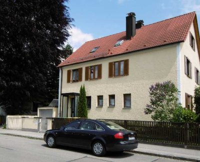 Göggingen: Haus mit 2 großen und 3 kleinen Wohnungen - provisionsfrei