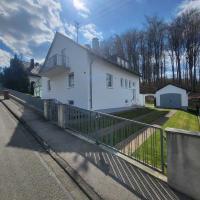 Supertolles und sehr gepflegtes Mehrfamilienhaus mit 2 Wohnungen in sehr schöner und ruhiger Lage!