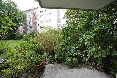 2-Zimmer-Wohnung mit Terrasse und EBK in Stuttgart-West Schwabstraße