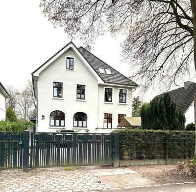 Von Privat, Luxuriöse und moderne 3-4Zimmer Wohnung im Villenviertel