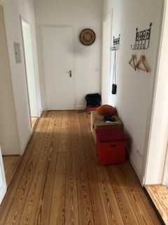 Kiel: Schöne helle 2 Zi Wohnung, WG geeignet, mit Balkon