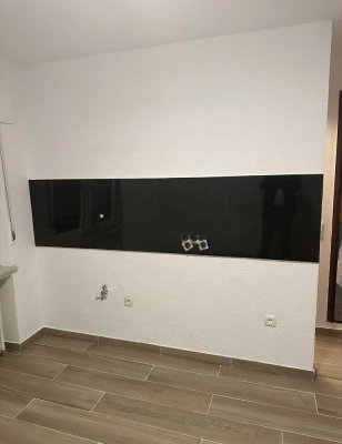 Stilvolle, sanierte 1-Zimmer-Wohnung in Willroth