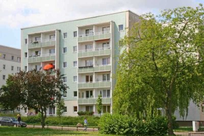 Gut geschnittene 3-Raumwohnung mit Blick ins Grüne