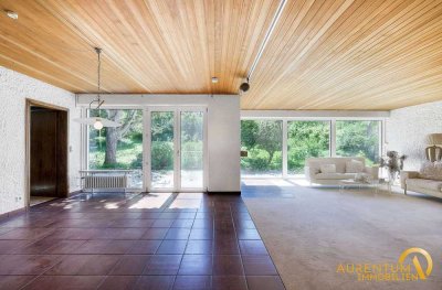 Architektonisch ansprechendes Einfamilienhaus mit großzügigem Garten und Wellnessbereich mit Pool