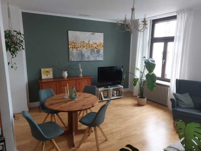 Schöne 3-Zimmer Altbauwohnung in Bonner Altstadt mit hohen Decken und Balkon