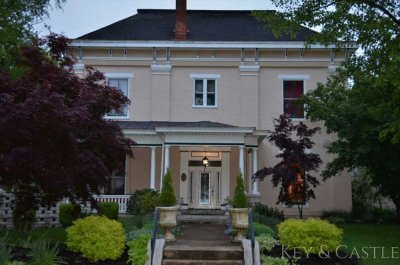 Großzügige Villa mit schönem Garten vor den Toren Berlins