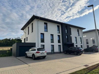 Großzügige 4-Zimmer-Wohnung mit Balkon/Terrasse im 1. OG in Bad Wildungen