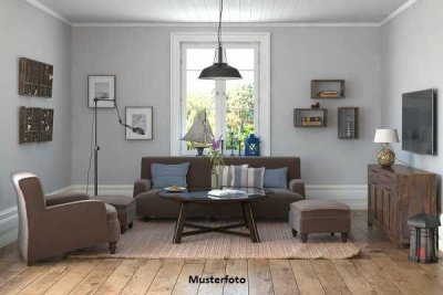 Wohnung nebst Terrasse