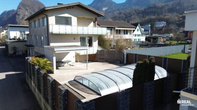 Großzügiges Einfamilienhaus mit Swimmingpool