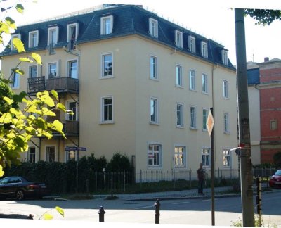 Kleine 2-R-Wohnung mit Terrasse