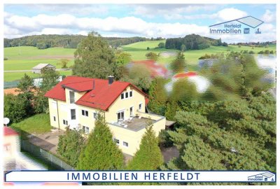 9% Rendite! Repräsentatives, renoviertes MFH mit Gewerbemögl.& Baugrundstück im beliebten Ottobeuren