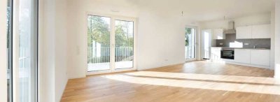 NEUBAU - 3-Zimmer Wohnung mit zwei Bädern sowie EBK und Weitblick