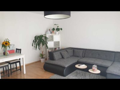 Helle Wohnung mit Balkon und mod. Bad, prov.-frei, vermietet