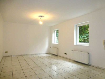 Freundliche 3-Zimmer-Souterrainwohnung in Köln-Hahnwald