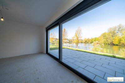 Wohnen mit Blick aufs Wasser und Gestaltungsmöglichkeit? Hier sind Sie richtig - Doppelhaushälfte in belagsfertigem Zustand!
