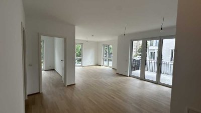 Hochwertige 4-Zimmer-Wohnung mit Balkon im Neubau (Erstbezug)