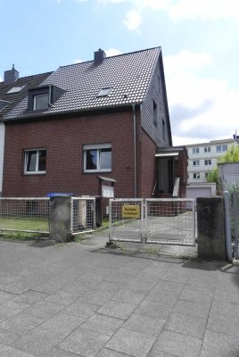 Unterbacher See  Vennhausen in ruhigem 2 Familienhaus helle 2 Zimmer Dachgeschoss Wohnung
