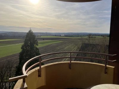 Tolle Aussichten: 2,5 - 3,5 Zimmerwohnung mit Gestaltungsmöglichkeiten