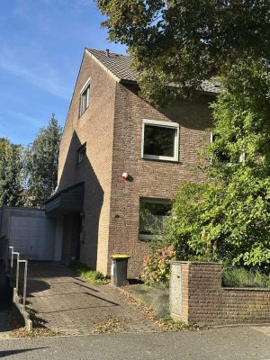 Reihenendhaus in Kettwig mit viel Platz und Garten von privat