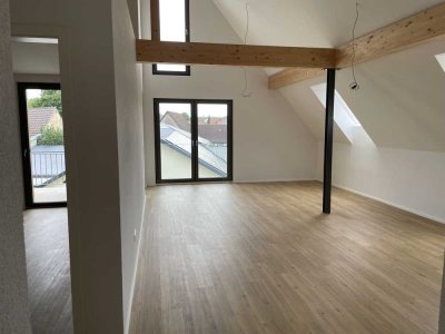 Wunderschöne Neubauwohnung mit Balkon & Aufzug in Zaisenhausen
