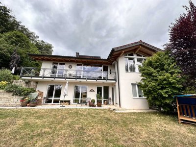 3-Zimmer-Wohnung mit Terrasse und Einbauküche in Weßling