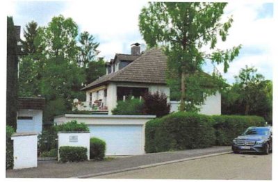 Vollmöblierte, geschmackvolle 2-Zimmer-EG-Wohnung in guter Wohngegend in Wiesbaden