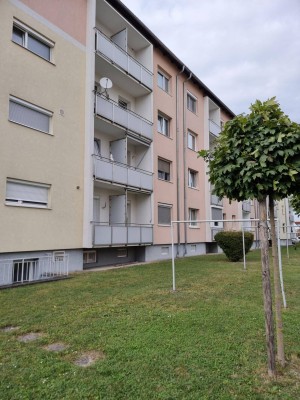 Erdgeschosswohnung in St. Martin bei Traun - 3 Zimmer, 2 Loggien