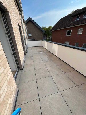 Stilvolles Wohnen mit Einbauküche und Sonnenbalkon