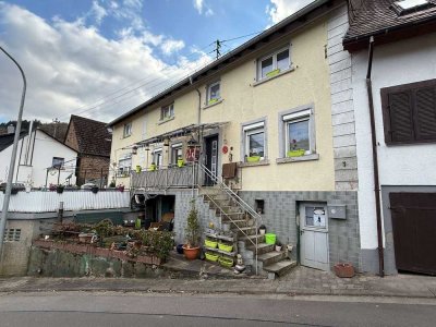 Familiendomizil: Umfangreich saniertes Haus in Gehrweiler zu verkaufen
