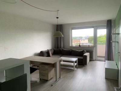 Helle, gemütliche möblierte 2-Zimmer-Wohnung mit Balkon und EBK in Offenbach am Main