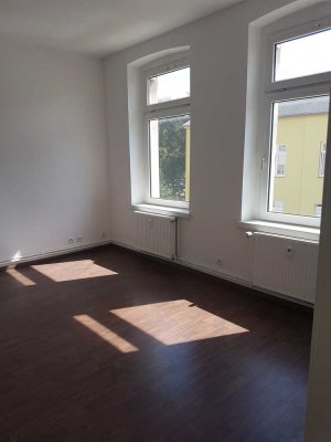 Schöne sanierte 3 Zi Wohnung  und grünen Innenhof