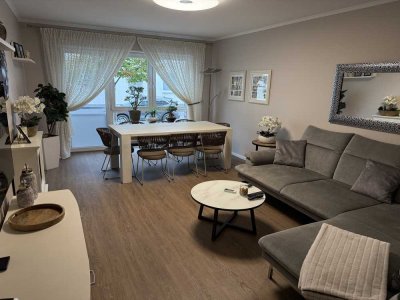 Vollständig renovierte Wohnung mit vier Zimmern und Einbauküche in Neu-Isenburg