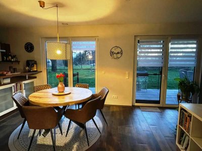 Zweitbezug, luxuriöse vier Zimmer Wohnung