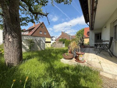 Wohnen mit Weitblick – 3-Familienhaus mit Solartechnik in Steinenbronn