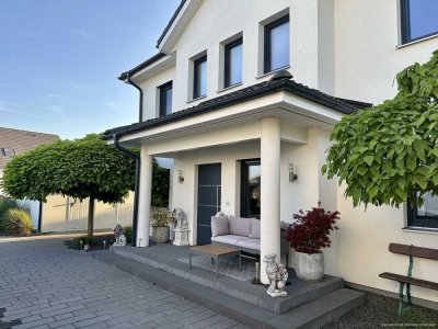 Modernes EFH, 5 Zi.,173m² Wfl. , 828 m² Grund, Photovoltaik, KfW40