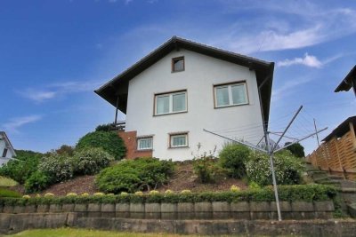 +++ EINFAMILIENHAUS MIT BLICK AUF MUDERSBACH-BIRKEN +++