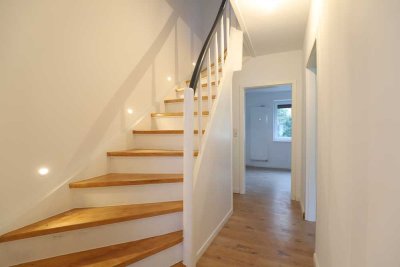 Hochwertig saniertes Doppelhaus in ruhiger Lage.
