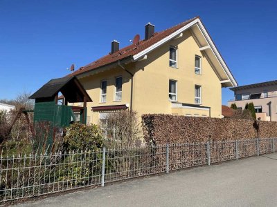 VERMIETETE GROSSE DOPPELHAUSHÄLFTE IN BUCHLOE