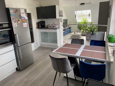 Sanierte und stilvolle 3-Zimmer-Maisonette-Wohnung mit Balkon in Freising (Kreis)