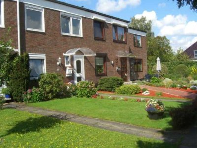 Günstiges 4-Zimmer-Reihenhaus mit EBK in Norderstedt