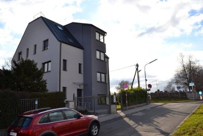 ATEMBERAUBENDE WOHNUNG MIT BALKON - ZENTRAL BEGEHBARE ZIMMER - KÜCHE - SOFORT VERFÜGBAR!