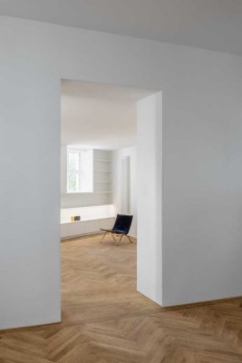 6-Zimmer-Beletage mit Terrasse und Balkon zum Innenhof
