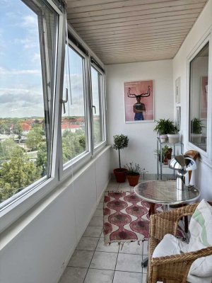 Stilvoll sanierte Traum'einraum'wohnung mit Loggia – ein ideales Renditeobjekt