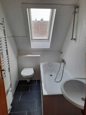Charmante DG-Wohnung in ruhiger Lage - ideal für Singles oder Paare