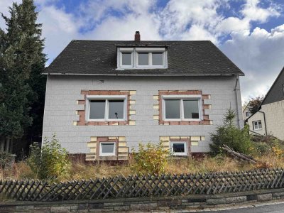 Sauber entkerntes Einfamilienhaus - bereit für den Ausbau