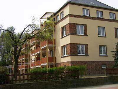 ++ Topp sanierte Wohnung mit Balkon ++ nahe Freizeitbad LIMBOMAR und Stadtzentrum++