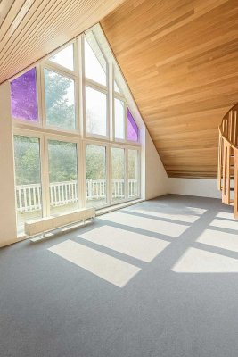 RESERVIERT! SPO-Dachgeschossrarität: XXL-Wohnung mit Studio, Galerie & Dachterrasse